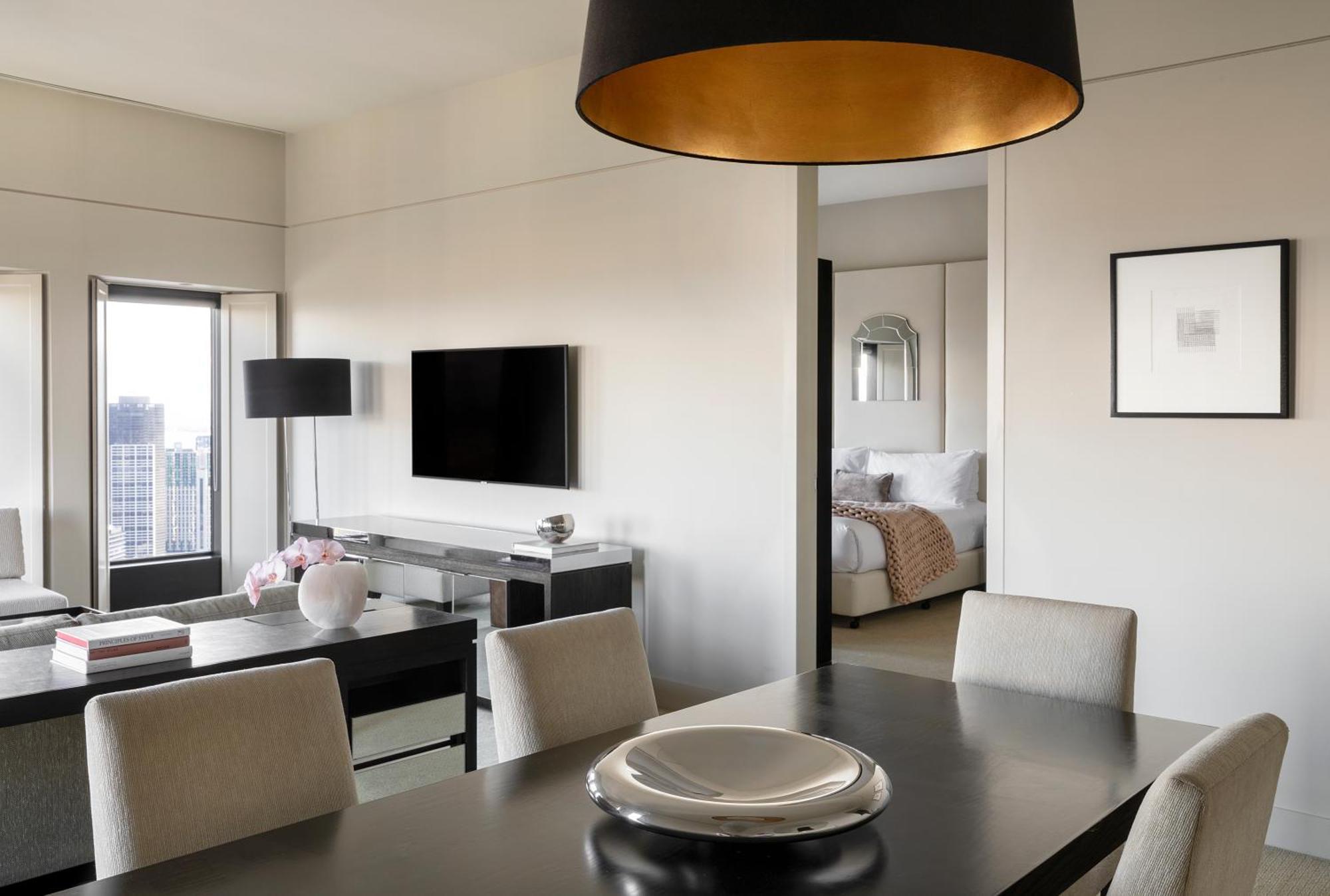 Sofitel Melbourne On Collins Exterior foto A suite at the Mandarin Oriental, New York