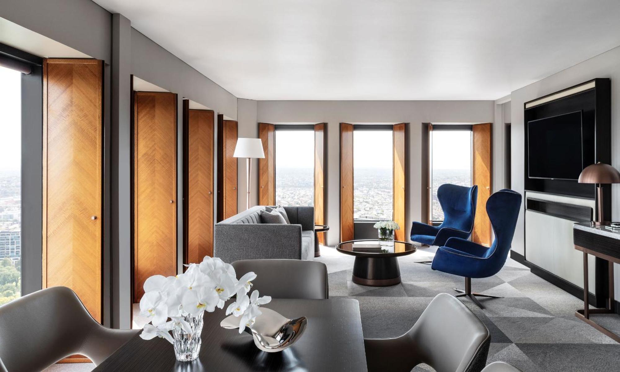 Sofitel Melbourne On Collins Exterior foto The living room of a suite at the Mandarin Oriental, Munich