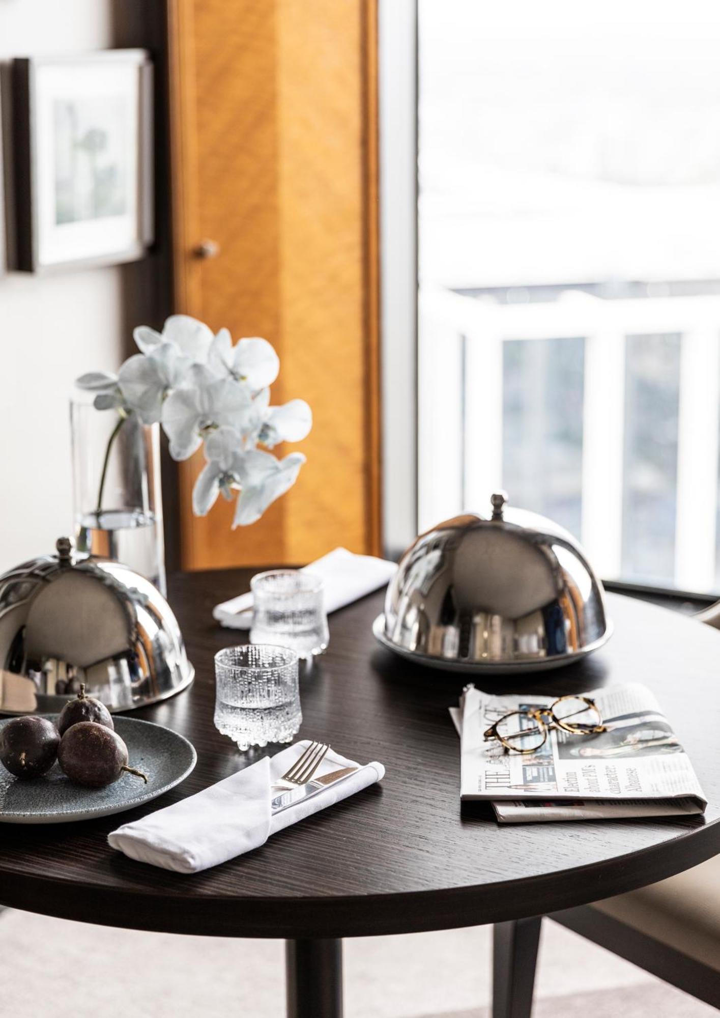 Sofitel Melbourne On Collins Exterior foto A domed cloche